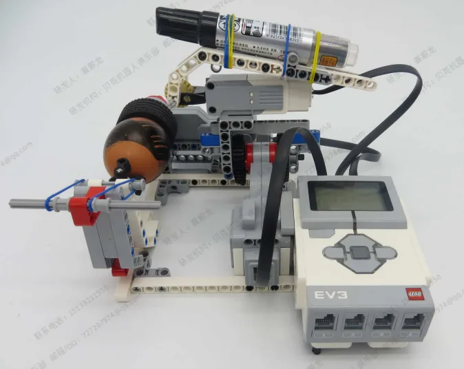 The finished Easter egg machine model, built from LEGO MINDSTORMS EV3.