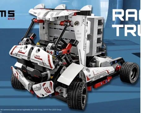 The finished EV3 RAC3 TRUCK model, built from LEGO MINDSTORMS EV3.