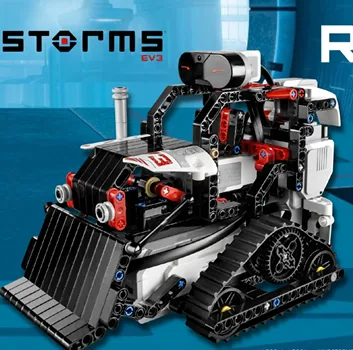 The finished EV3 ROBODOZ3R model, built from LEGO MINDSTORMS EV3.